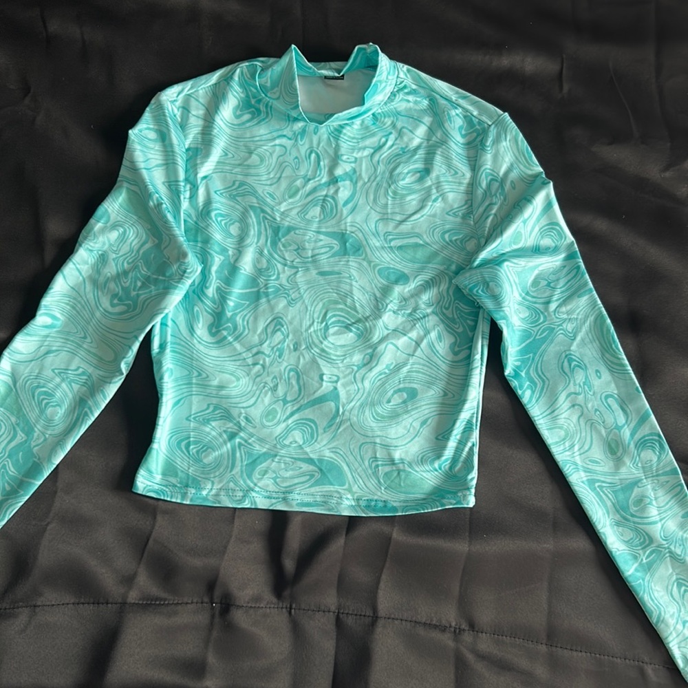 Teal swirl long sleeve, neck rises, athletic silky feel!